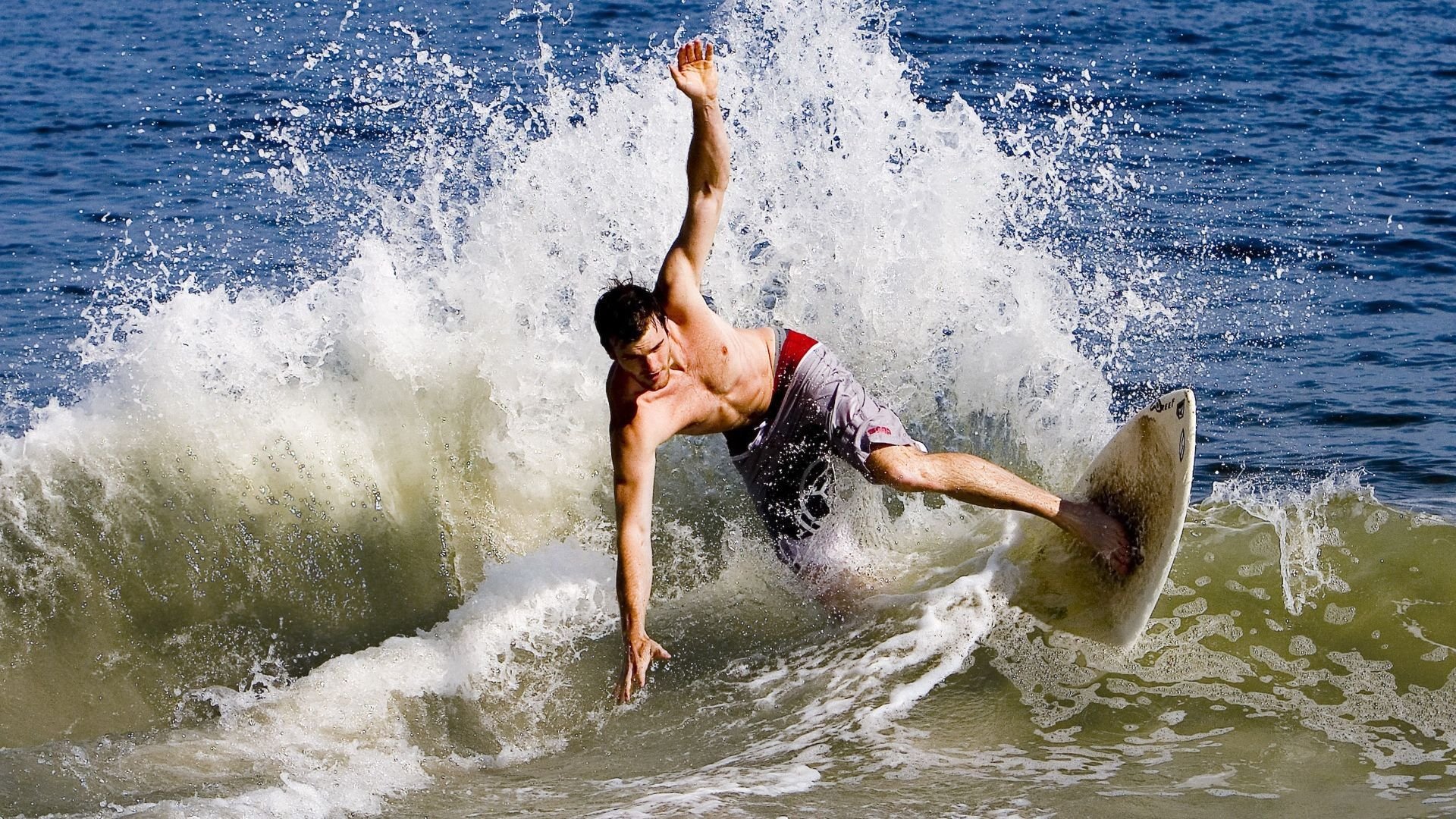 卡扎伊什维利可能离队,新东家浮现,不太可能选择申花,卡扎科维茨沃