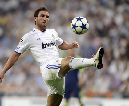 开云平台-NBA火箭队110-102独行侠迎来四连胜，杜兰特21分，阿门27分4助攻，火箭队与独行侠比赛