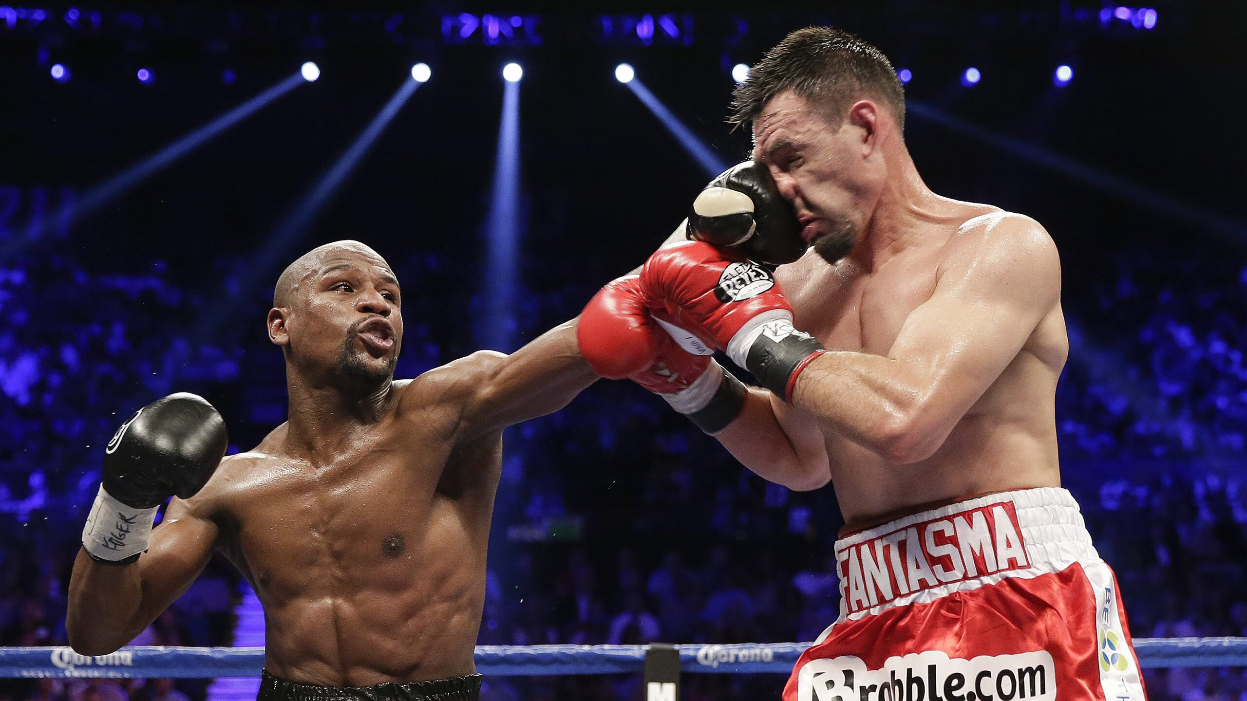 中国马拉松系列赛合肥站雨中开赛 选手冲线与彩虹同框，合肥马拉松2022